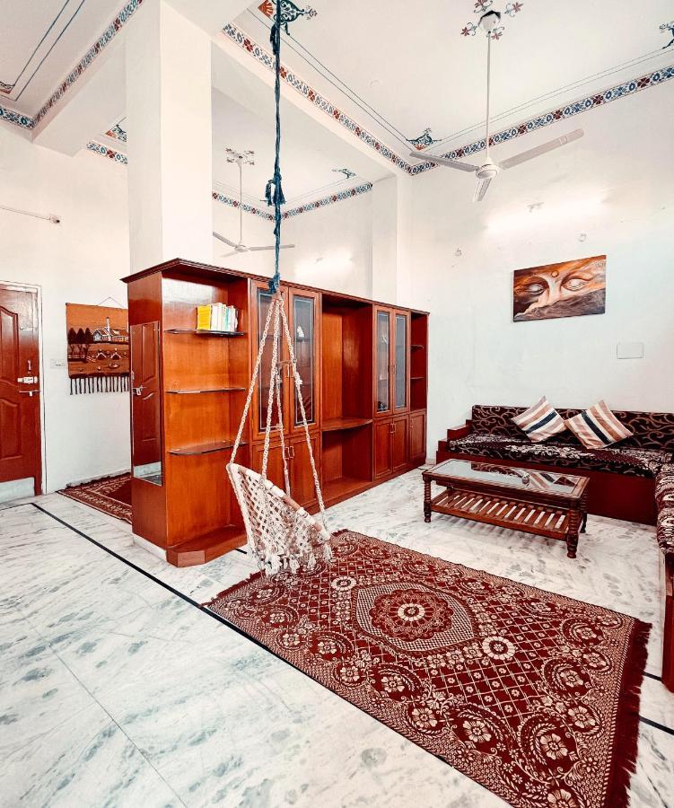 Musafir Hostel أُودايبور المظهر الخارجي الصورة